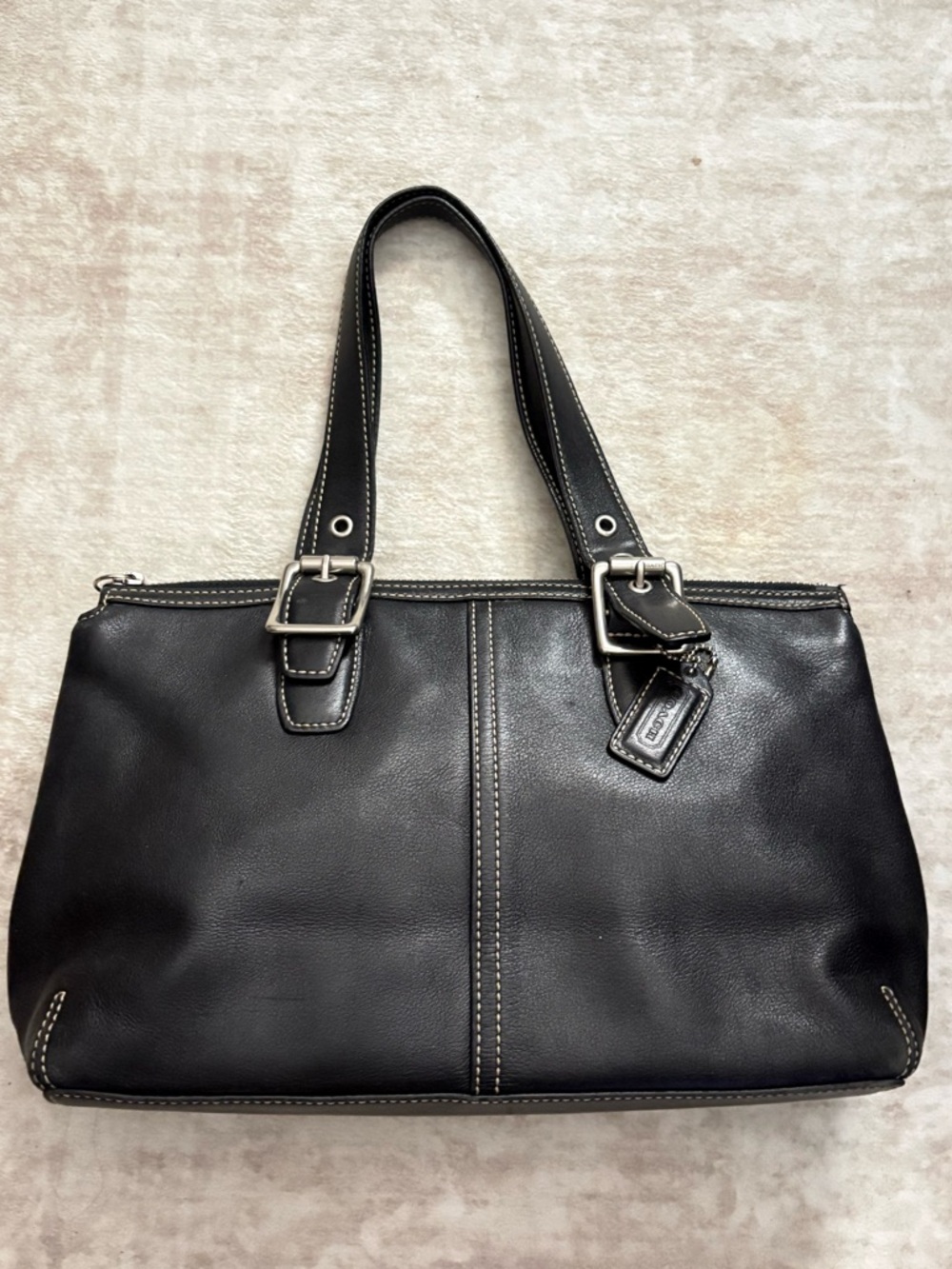 Coach soho black leather bag with short straps